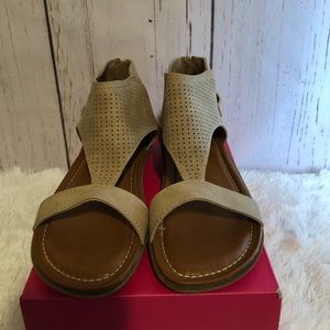 Girls 2M Taupe Sandal!